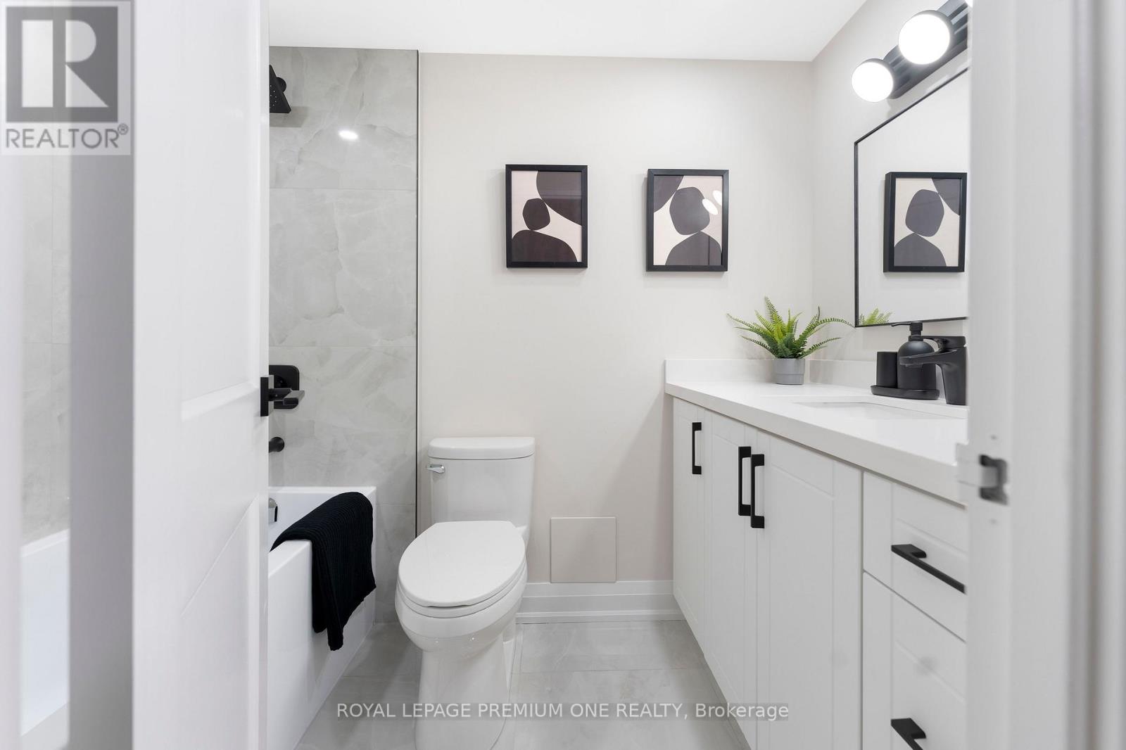 608 - 60 Southport Street, Toronto (High Park-Swansea), Ontario  M6S 3N4 - Photo 23 - W12487536