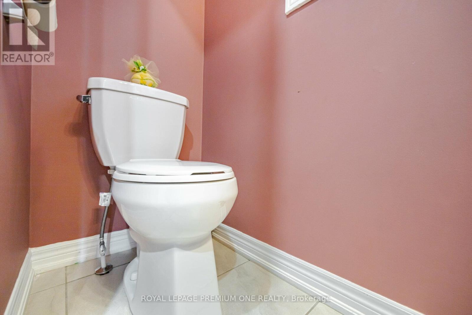 110 Morra Avenue, Caledon (Bolton East), Ontario  L7E 4K8 - Photo 19 - W12487538