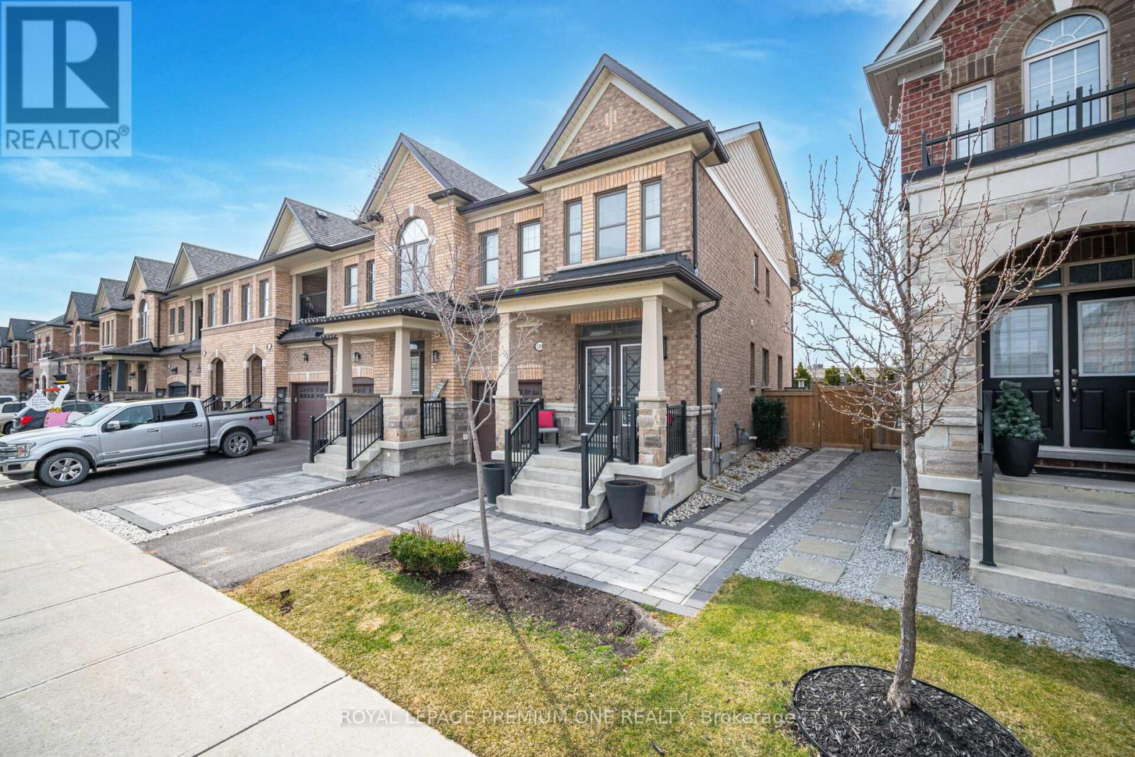 110 Morra Avenue, Caledon (Bolton East), Ontario  L7E 4K8 - Photo 3 - W12487538