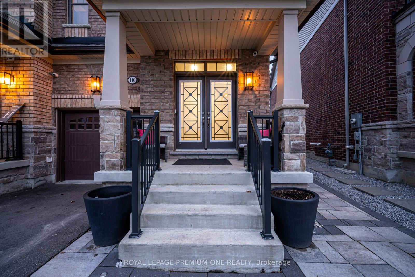 110 Morra Avenue, Caledon (Bolton East), Ontario  L7E 4K8 - Photo 5 - W12487538