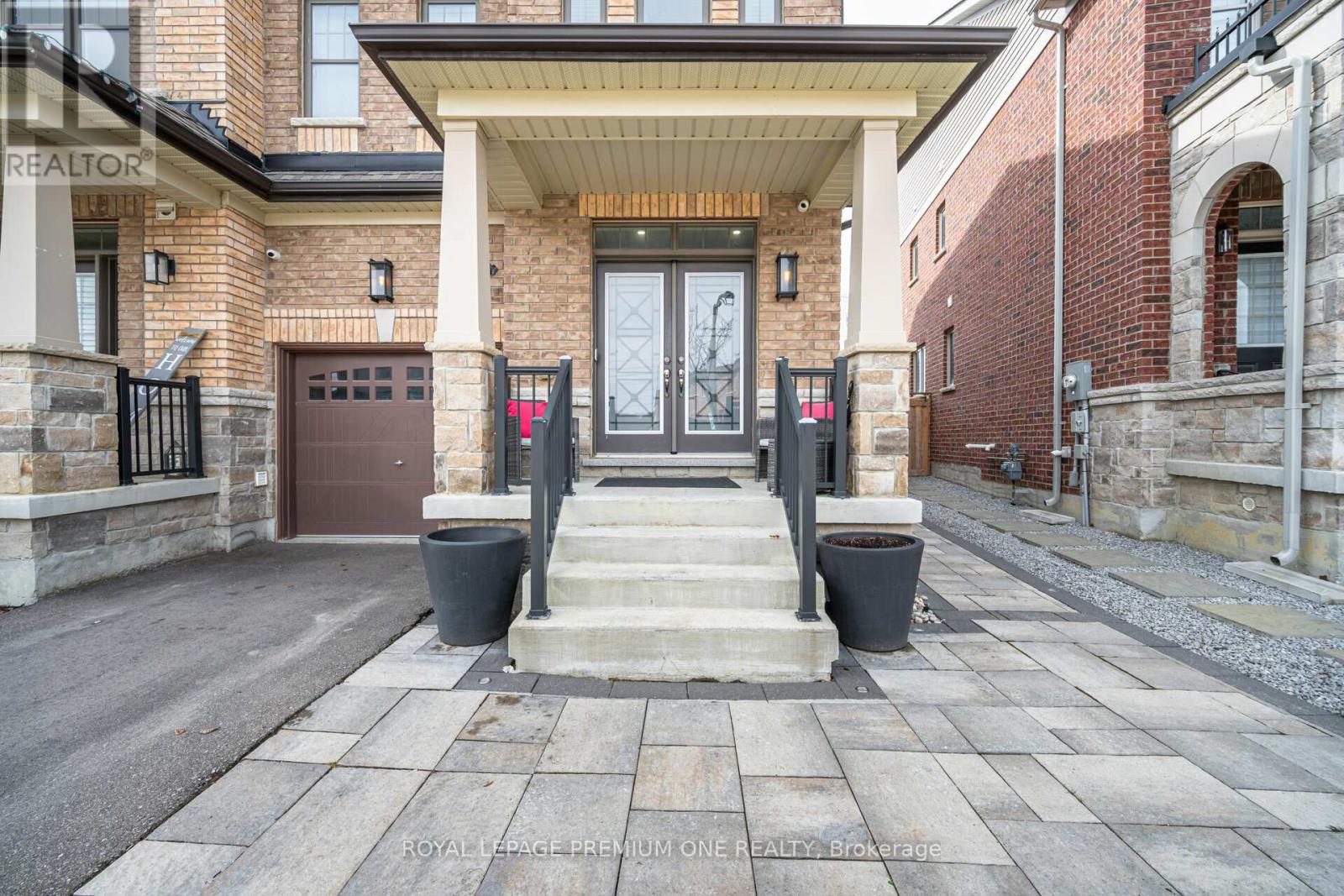 110 Morra Avenue, Caledon (Bolton East), Ontario  L7E 4K8 - Photo 6 - W12487538