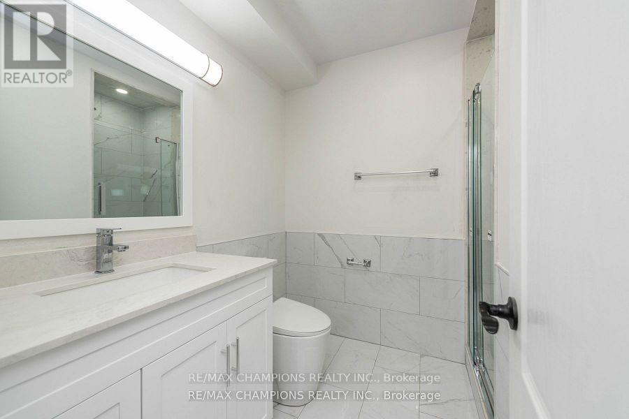 11 Crosswood Lane, Brampton, Ontario  L6V 3M1 - Photo 11 - W12487547