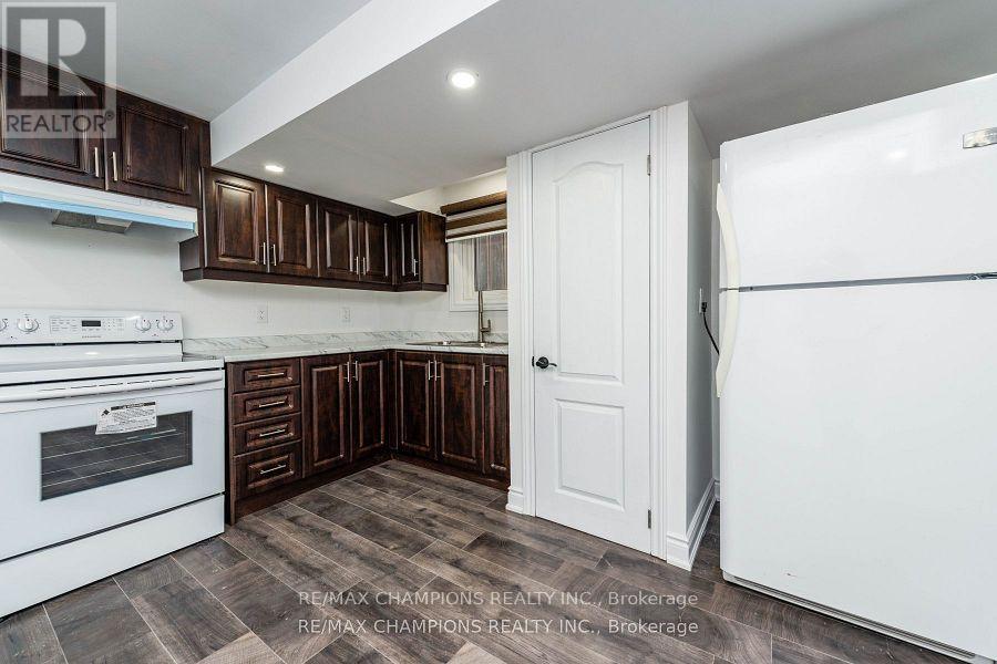 11 Crosswood Lane, Brampton, Ontario  L6V 3M1 - Photo 22 - W12487547