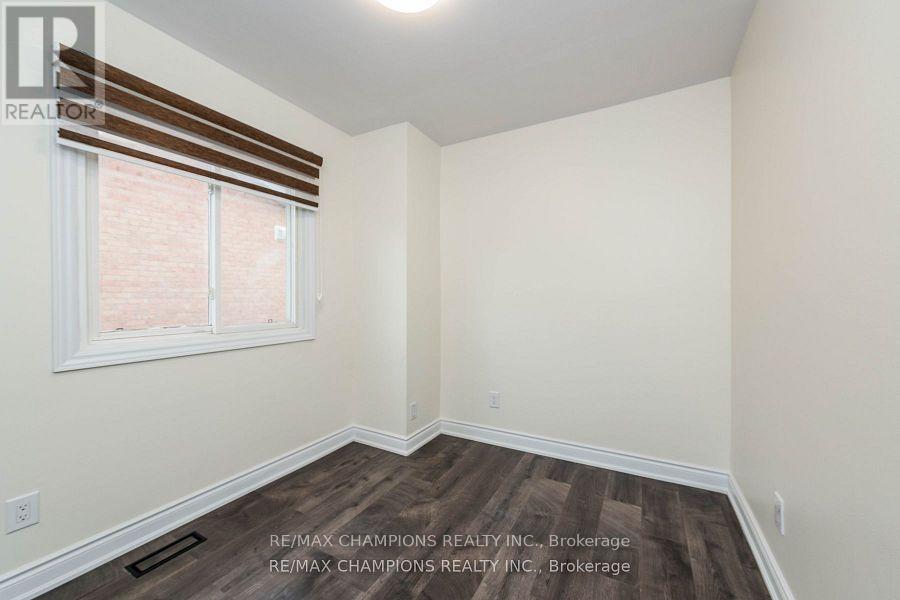 11 Crosswood Lane, Brampton, Ontario  L6V 3M1 - Photo 25 - W12487547