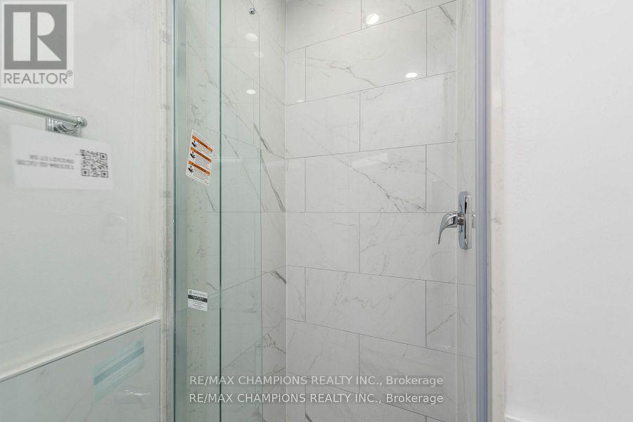 11 Crosswood Lane, Brampton, Ontario  L6V 3M1 - Photo 29 - W12487547