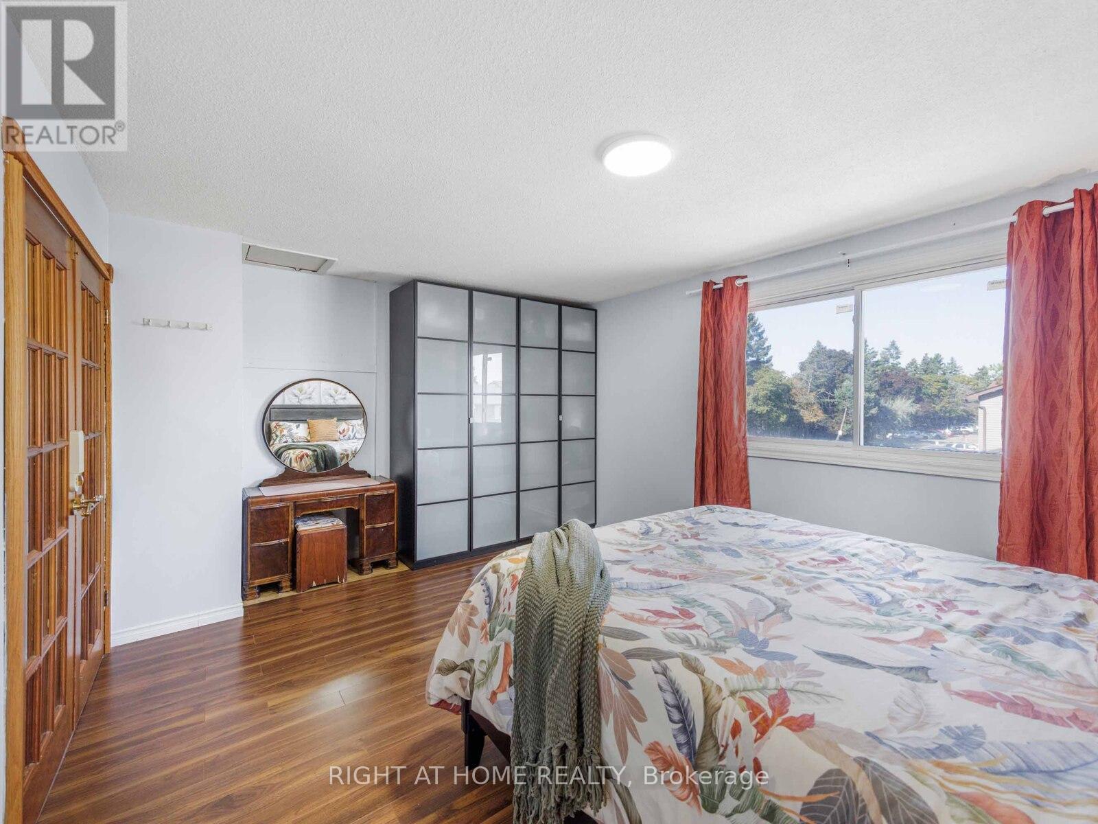 28 - 120 Falconer Drive, Mississauga, Ontario  L5N 1P5 - Photo 17 - W12487552