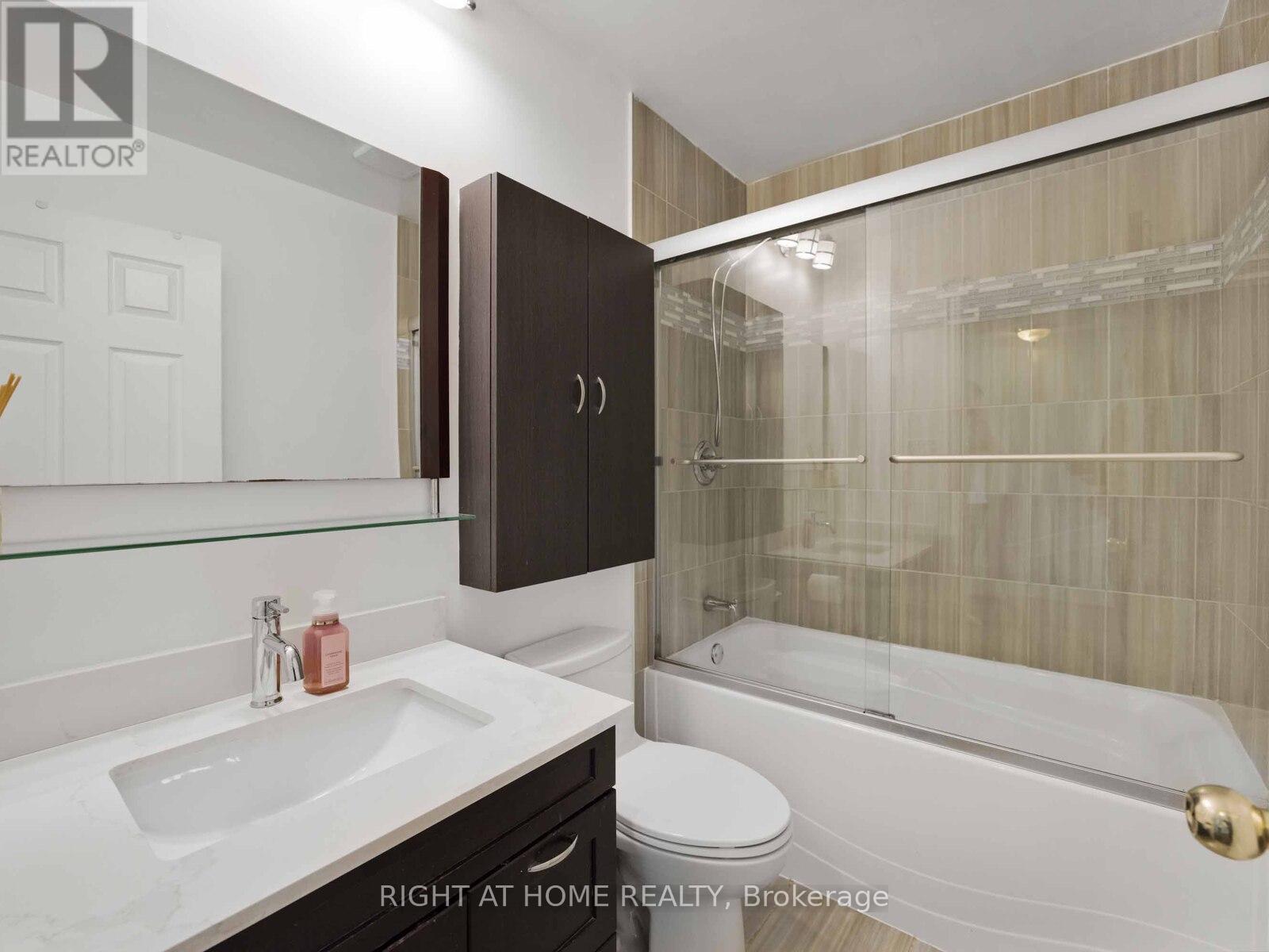 28 - 120 Falconer Drive, Mississauga, Ontario  L5N 1P5 - Photo 20 - W12487552