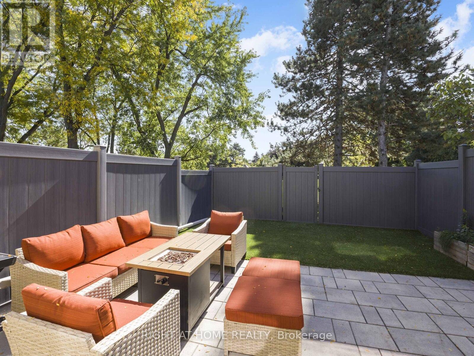 28 - 120 Falconer Drive, Mississauga, Ontario  L5N 1P5 - Photo 28 - W12487552