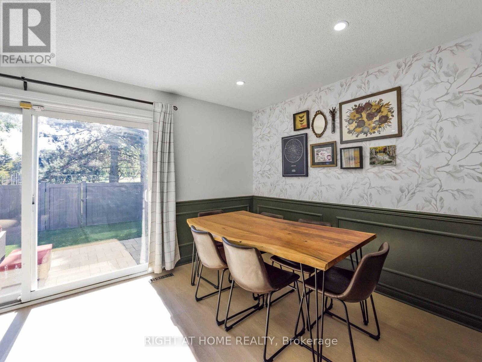 28 - 120 Falconer Drive, Mississauga, Ontario  L5N 1P5 - Photo 7 - W12487552