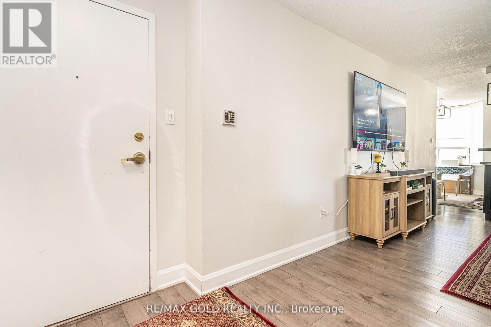 403 - 30 Malta Avenue, Brampton, Ontario  L6Y 4W6 - Photo 11 - W12487562