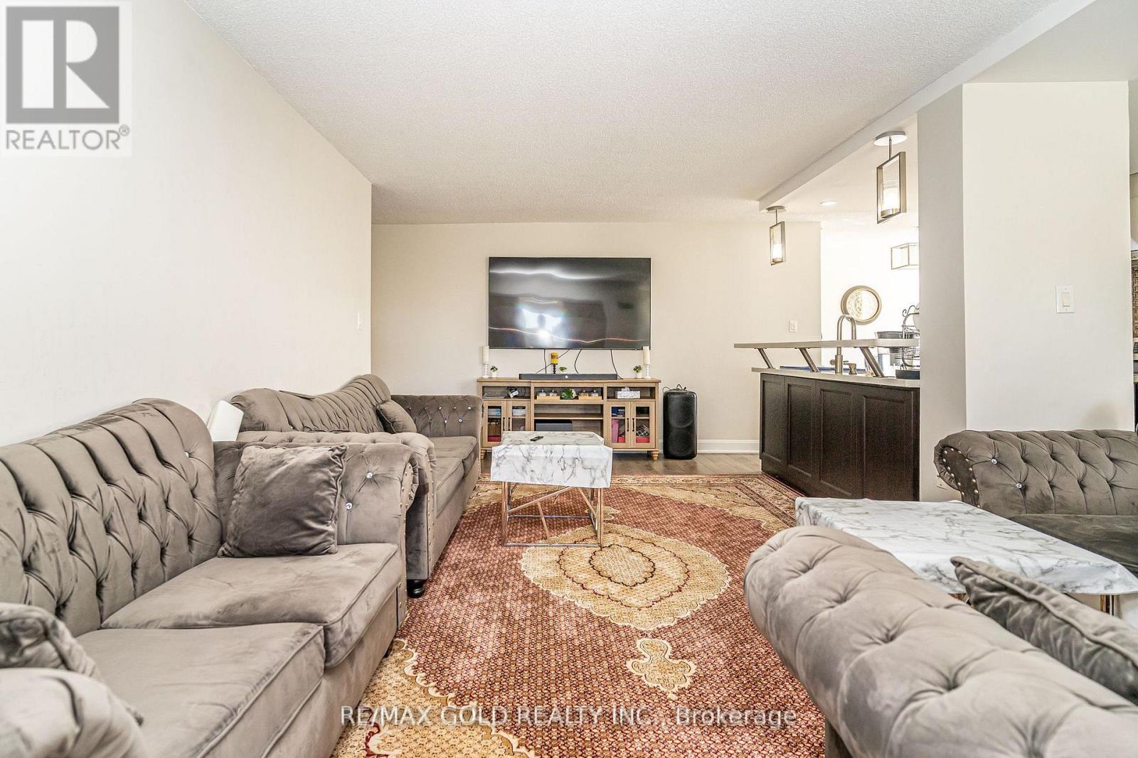 403 - 30 Malta Avenue, Brampton, Ontario  L6Y 4W6 - Photo 14 - W12487562