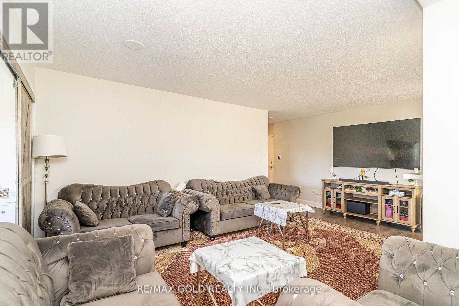 403 - 30 Malta Avenue, Brampton, Ontario  L6Y 4W6 - Photo 15 - W12487562