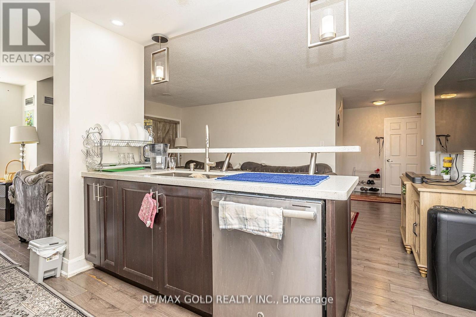 403 - 30 Malta Avenue, Brampton, Ontario  L6Y 4W6 - Photo 20 - W12487562