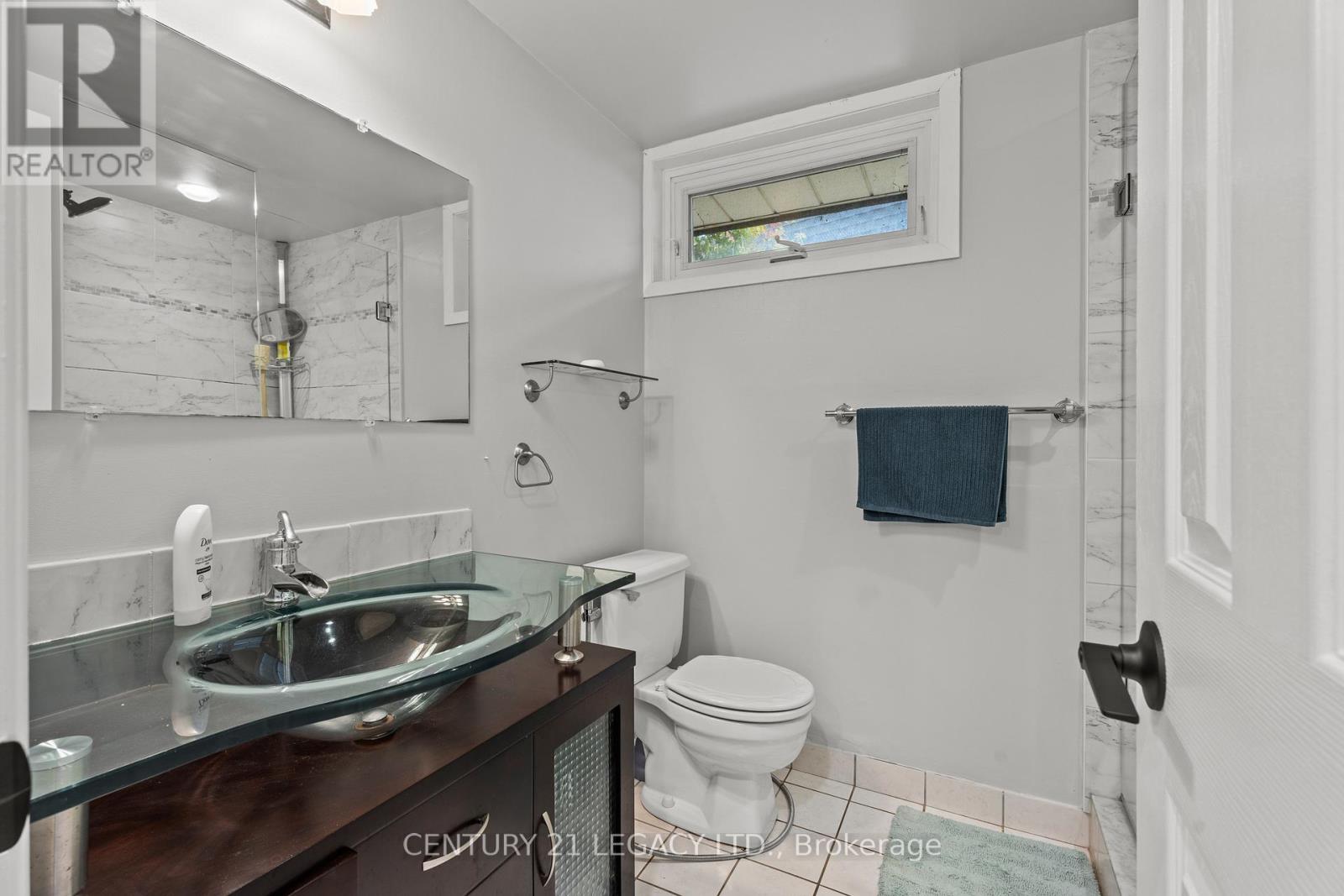 299 Pinegrove Road, Oakville, Ontario  L6K 3P8 - Photo 28 - W12487563