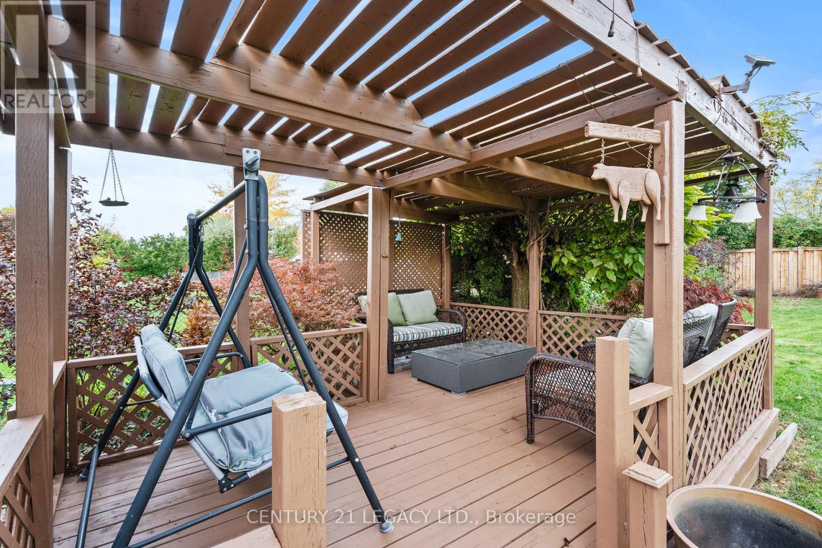 299 Pinegrove Road, Oakville, Ontario  L6K 3P8 - Photo 32 - W12487563