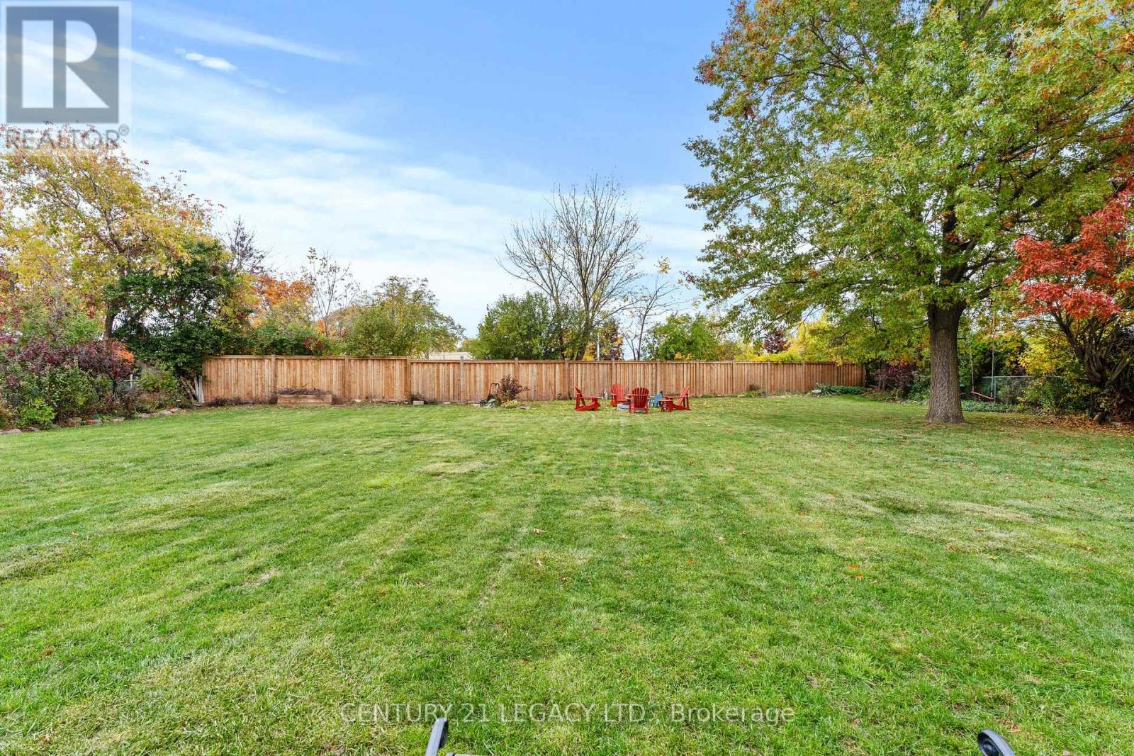 299 Pinegrove Road, Oakville, Ontario  L6K 3P8 - Photo 37 - W12487563