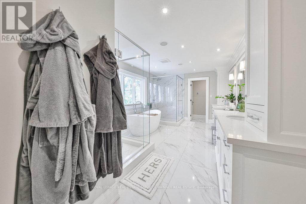 1257 Tecumseh Park Drive, Mississauga, Ontario  L5H 2W5 - Photo 20 - W12487567