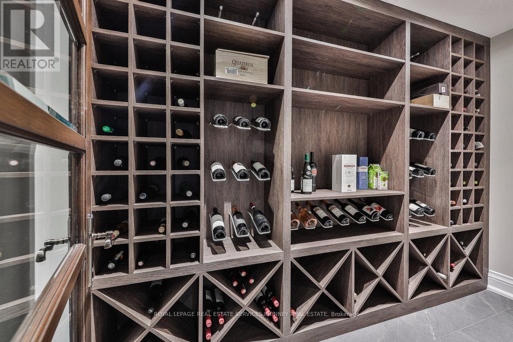 1257 Tecumseh Park Drive, Mississauga, Ontario  L5H 2W5 - Photo 31 - W12487567