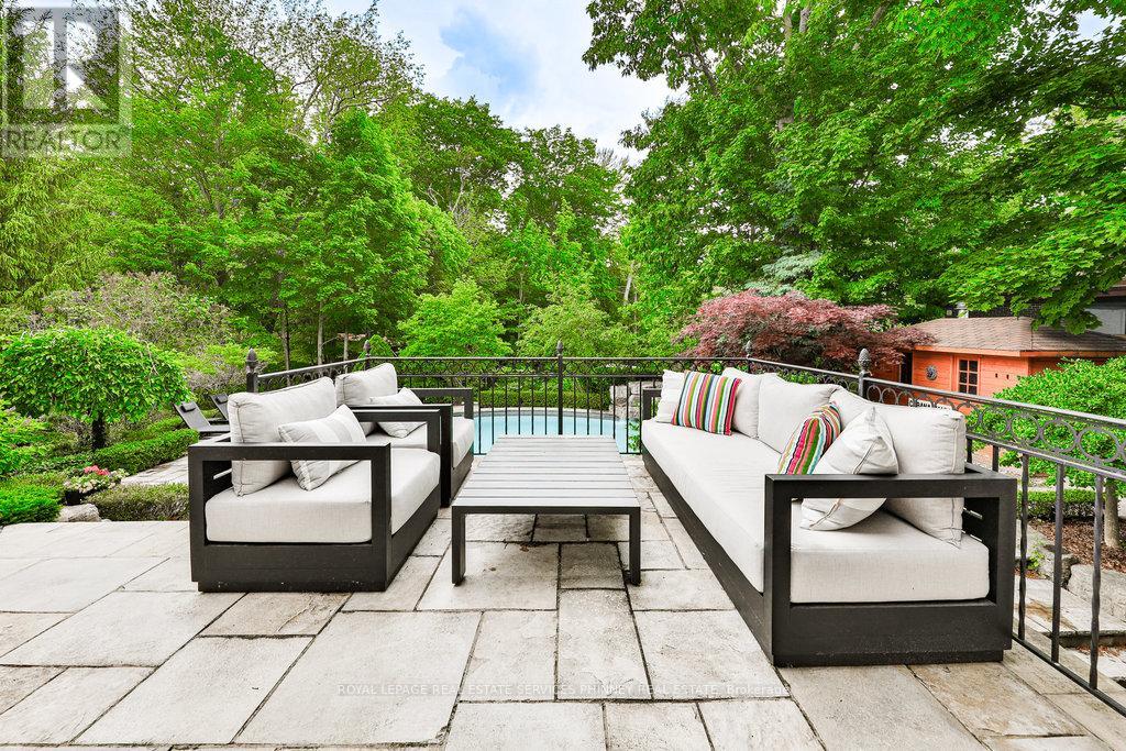 1257 Tecumseh Park Drive, Mississauga, Ontario  L5H 2W5 - Photo 36 - W12487567