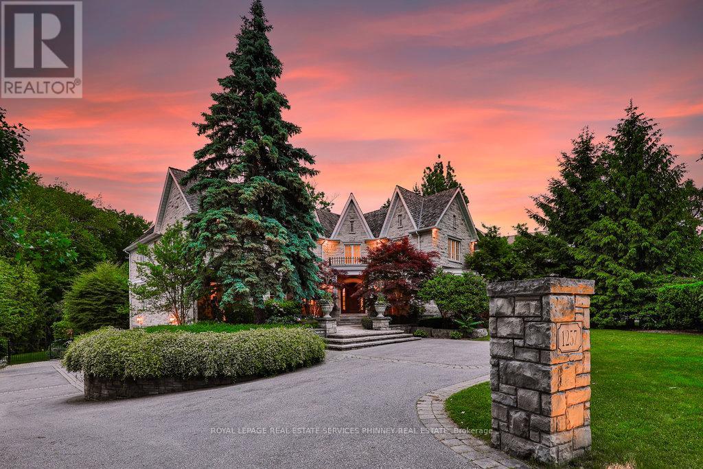 1257 Tecumseh Park Drive, Mississauga, Ontario  L5H 2W5 - Photo 38 - W12487567