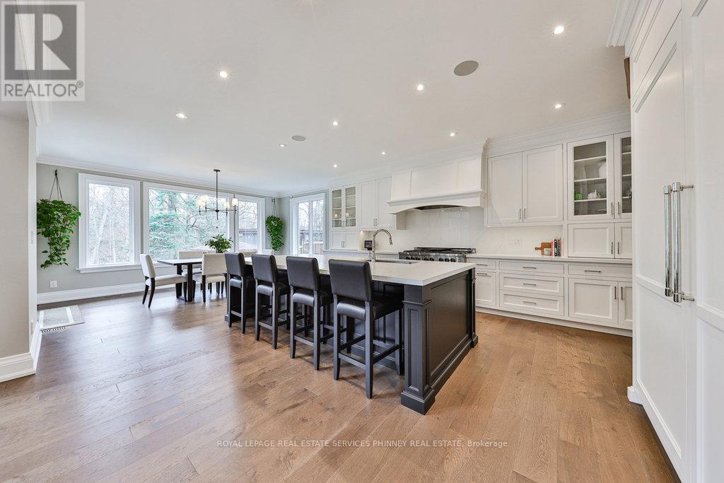 1257 Tecumseh Park Drive, Mississauga, Ontario  L5H 2W5 - Photo 7 - W12487567