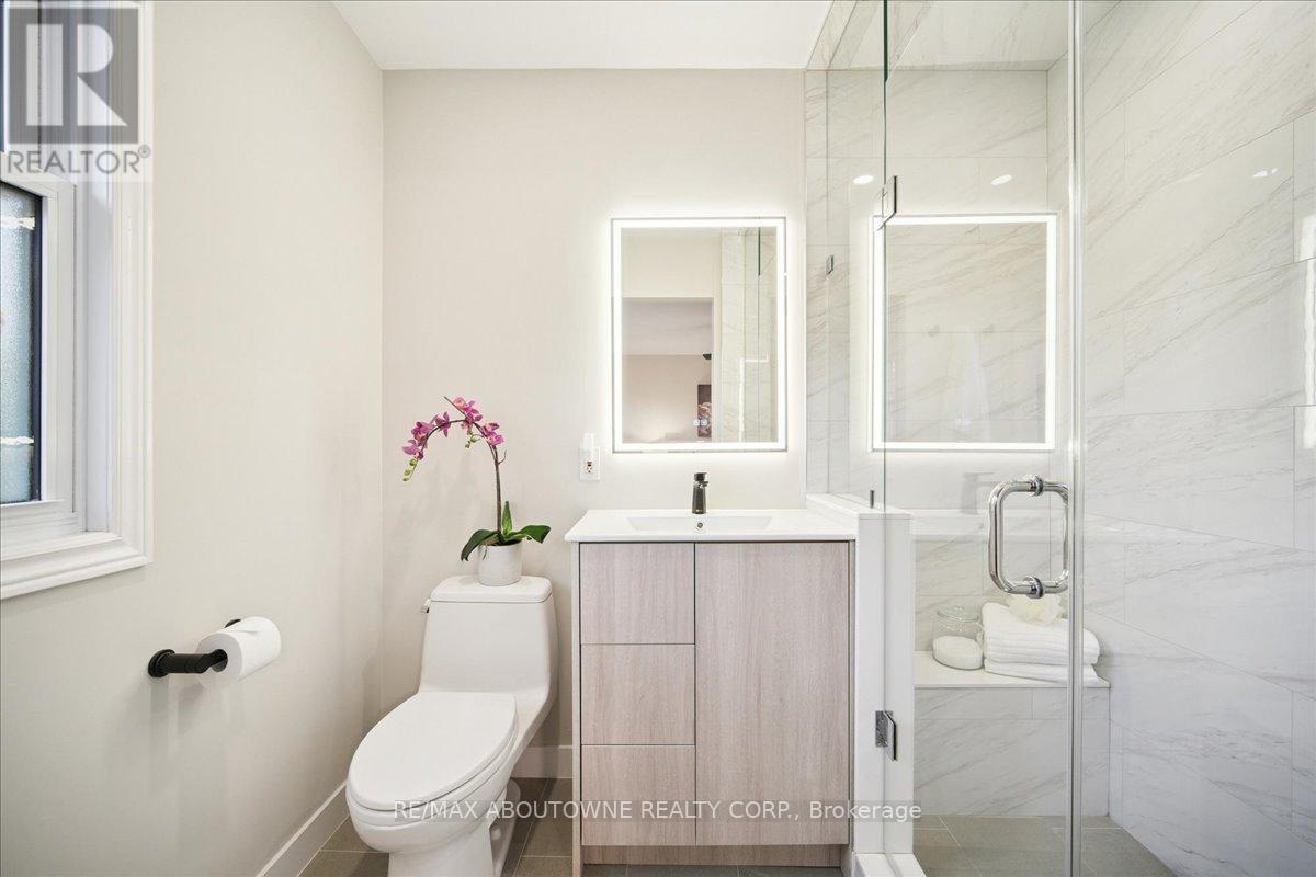 87 River Oaks Boulevard W, Oakville, Ontario  L6H 3N4 - Photo 20 - W12487572