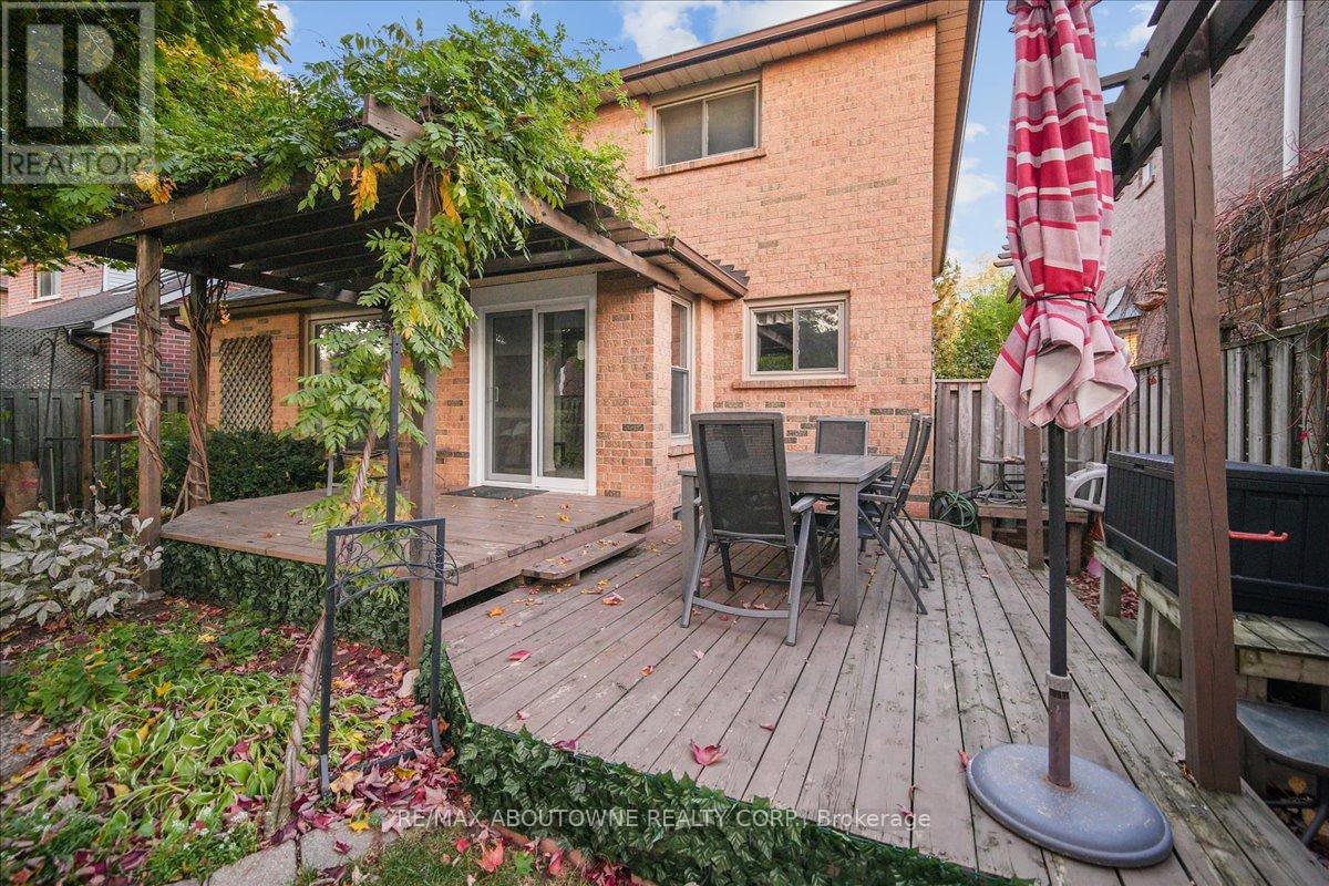 87 River Oaks Boulevard W, Oakville, Ontario  L6H 3N4 - Photo 27 - W12487572