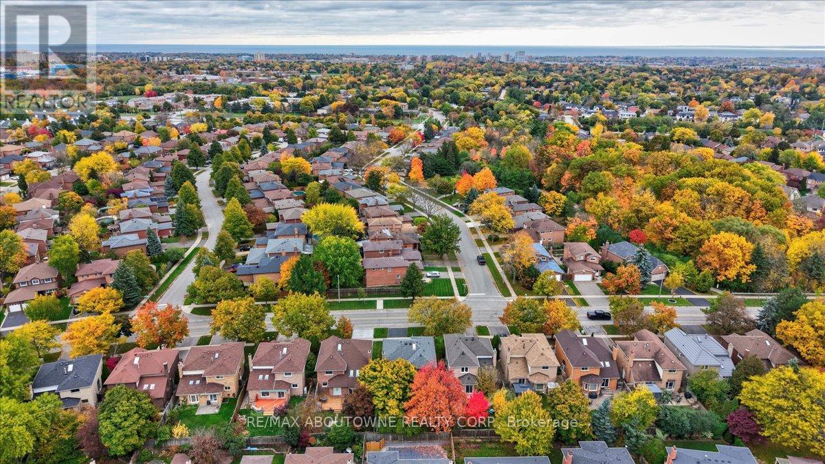 87 River Oaks Boulevard W, Oakville, Ontario  L6H 3N4 - Photo 36 - W12487572