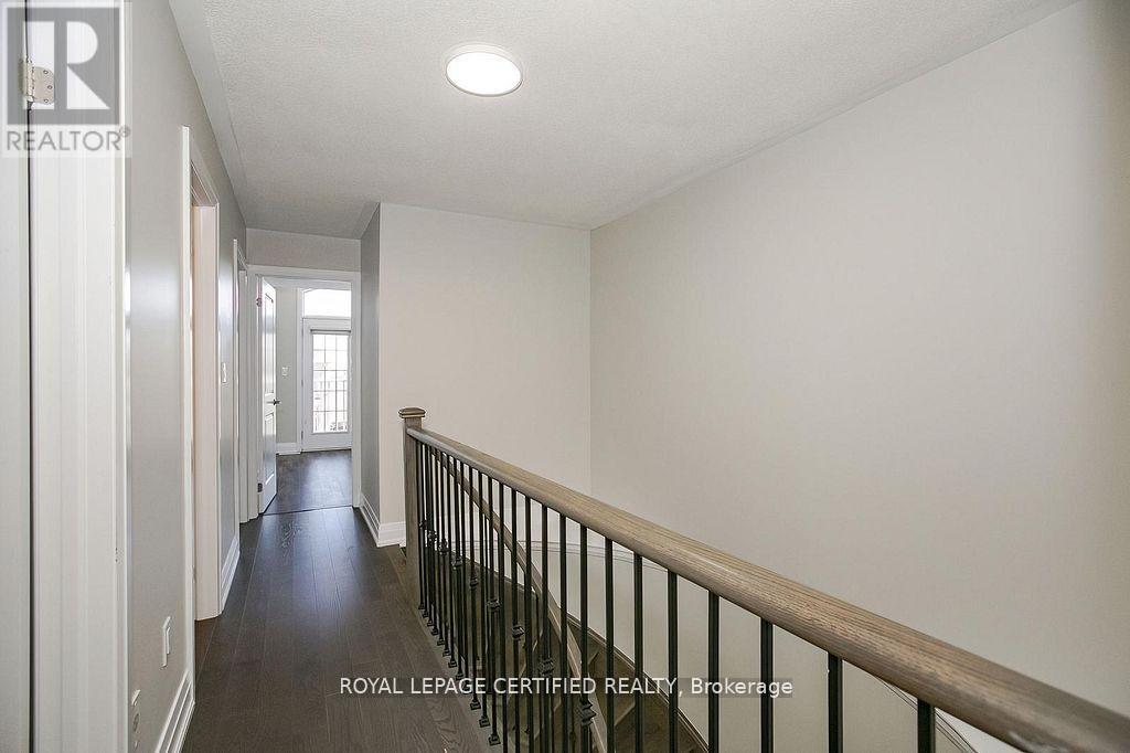 32 Dalbeattie Drive, Brampton, Ontario  L6Y 6H6 - Photo 23 - W12487578