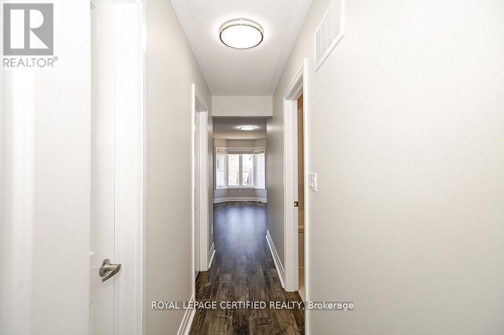 32 Dalbeattie Drive, Brampton, Ontario  L6Y 6H6 - Photo 25 - W12487578