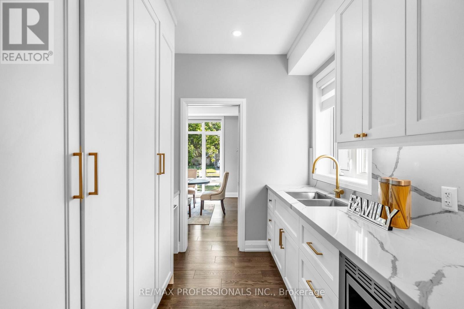 11 Odessa Avenue, Toronto, Ontario  M9C 4J7 - Photo 15 - W12487585