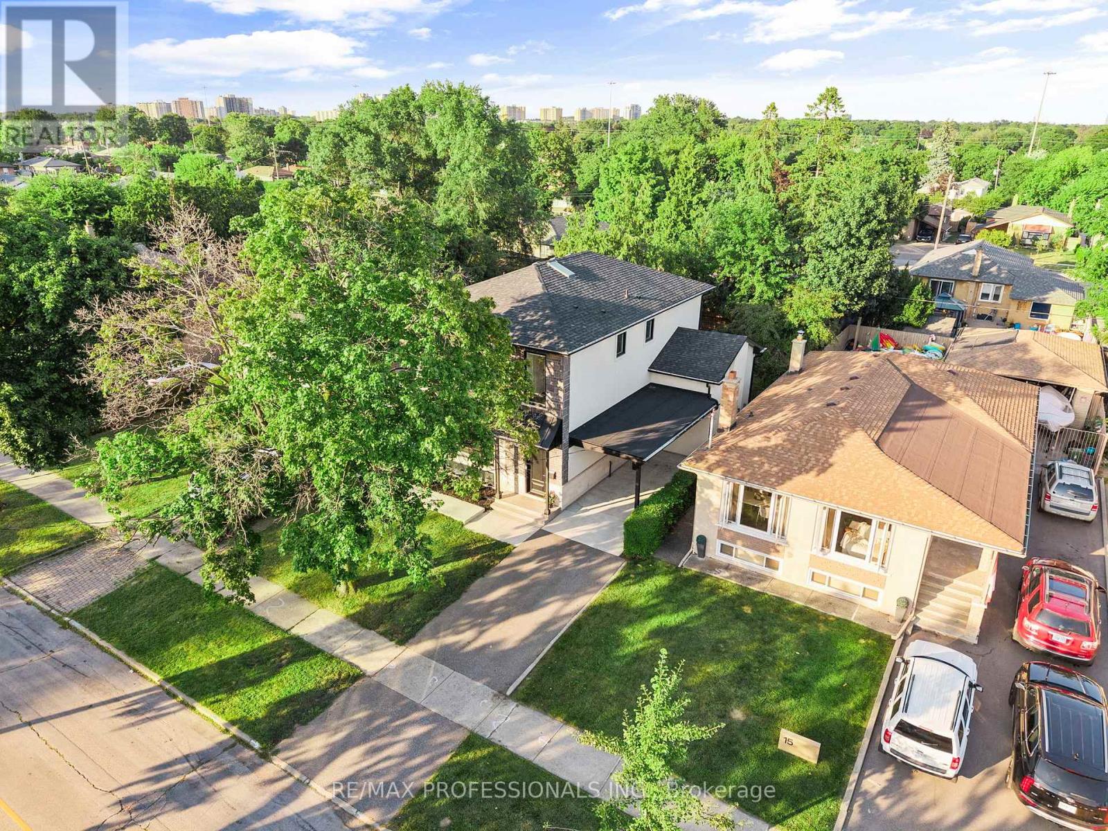 11 Odessa Avenue, Toronto, Ontario  M9C 4J7 - Photo 3 - W12487585