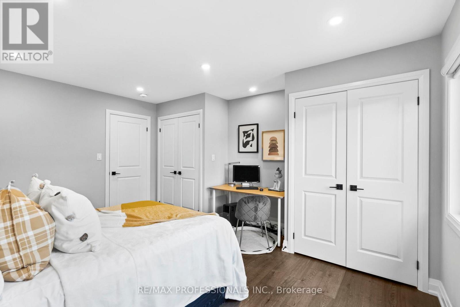 11 Odessa Avenue, Toronto, Ontario  M9C 4J7 - Photo 33 - W12487585