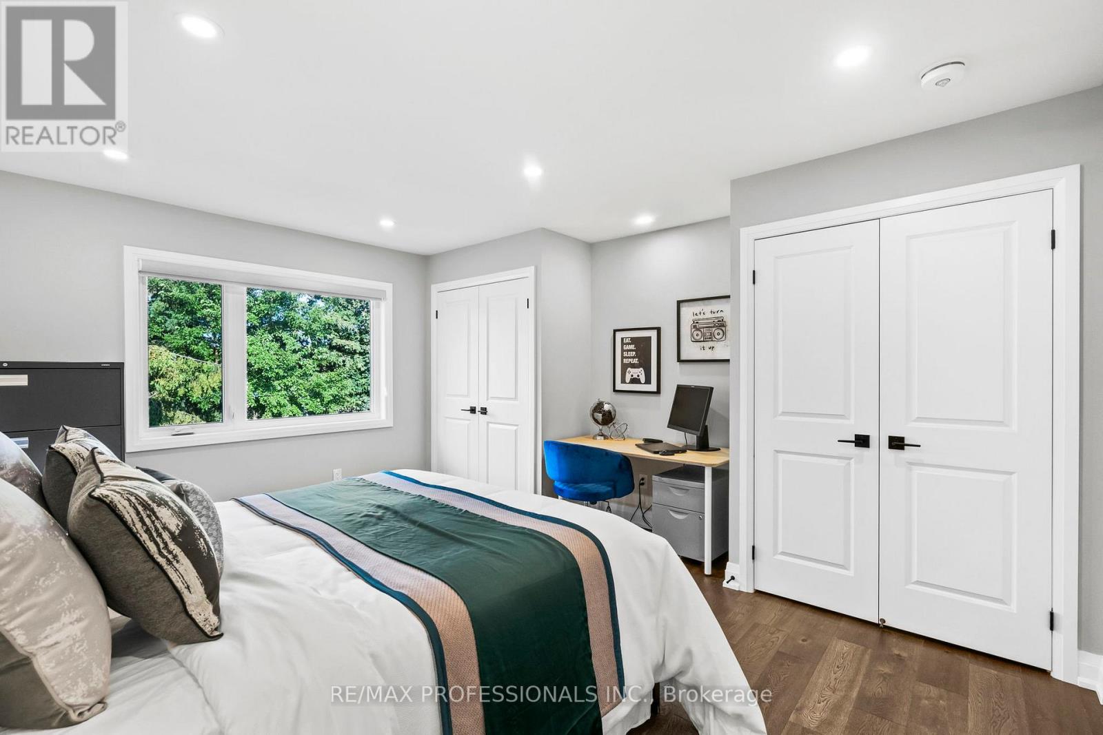 11 Odessa Avenue, Toronto, Ontario  M9C 4J7 - Photo 36 - W12487585