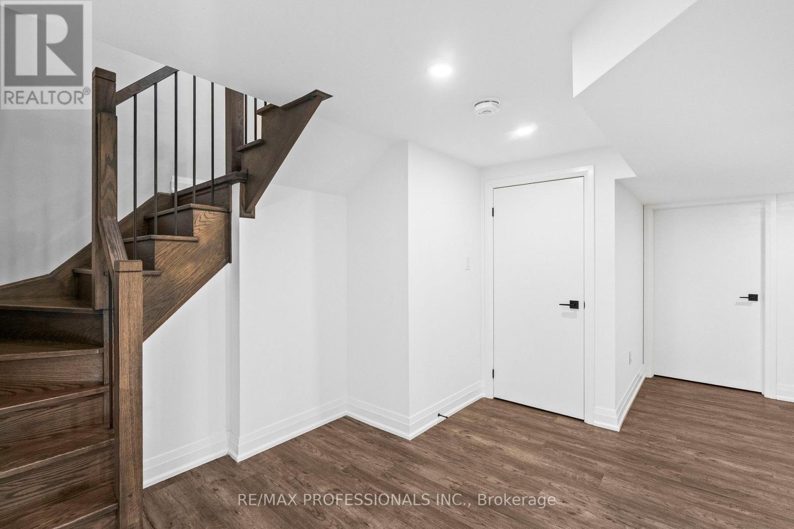 11 Odessa Avenue, Toronto, Ontario  M9C 4J7 - Photo 40 - W12487585