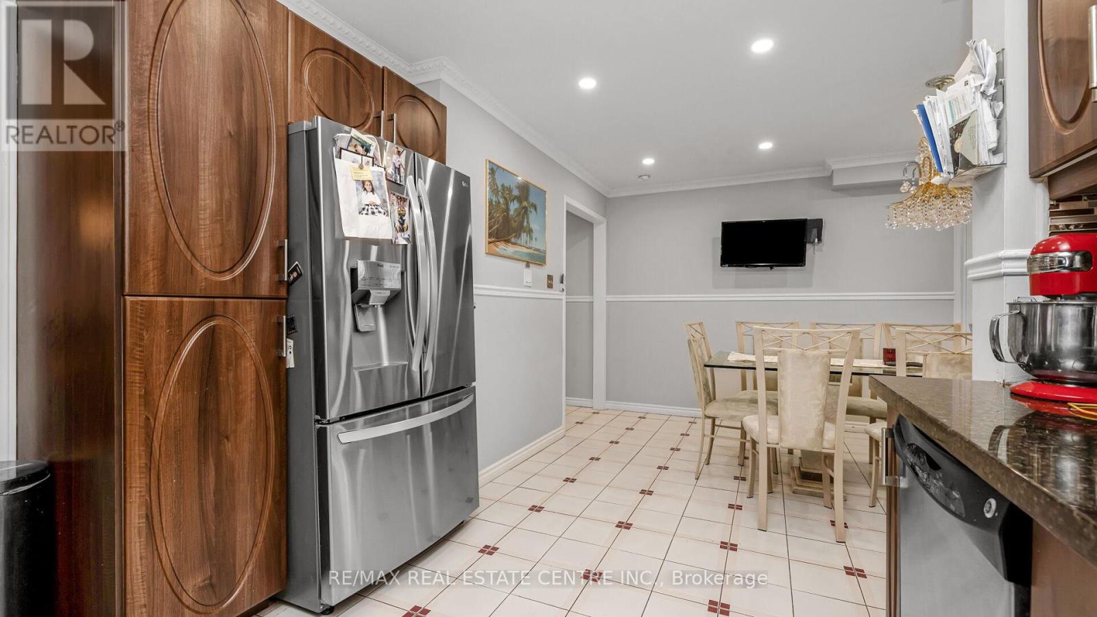 4489 Weymouth Commons Crescent, Mississauga, Ontario  L5R 1P5 - Photo 15 - W12487600