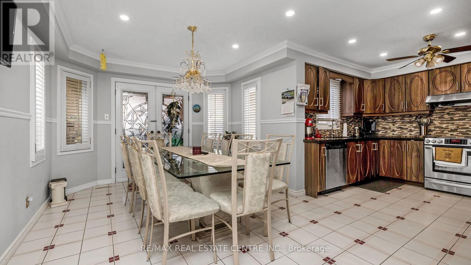 4489 Weymouth Commons Crescent, Mississauga, Ontario  L5R 1P5 - Photo 17 - W12487600