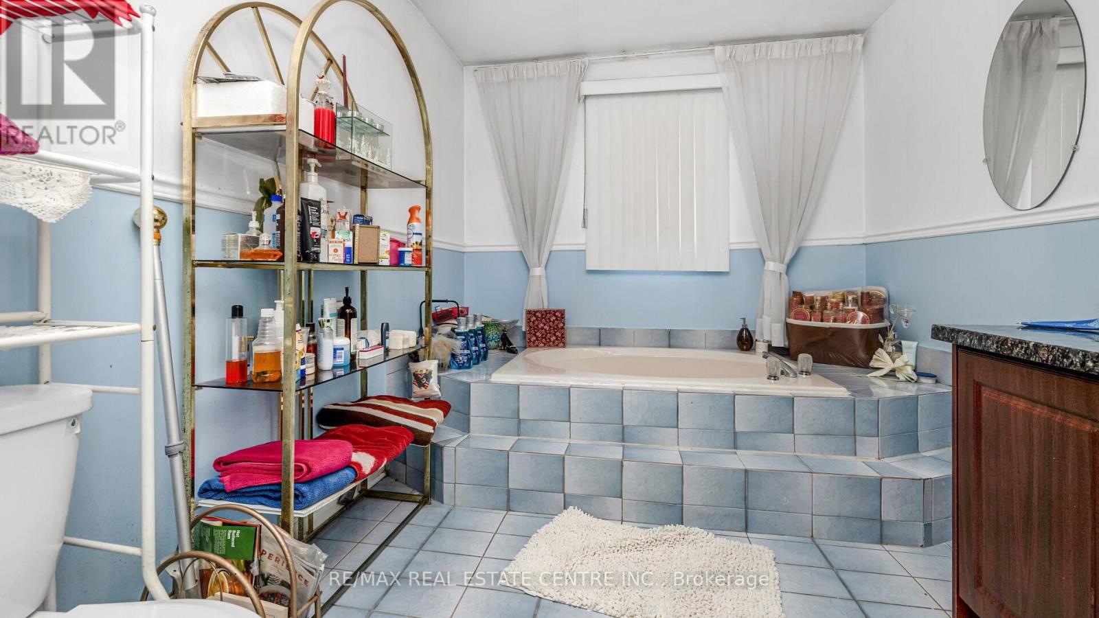 4489 Weymouth Commons Crescent, Mississauga, Ontario  L5R 1P5 - Photo 27 - W12487600