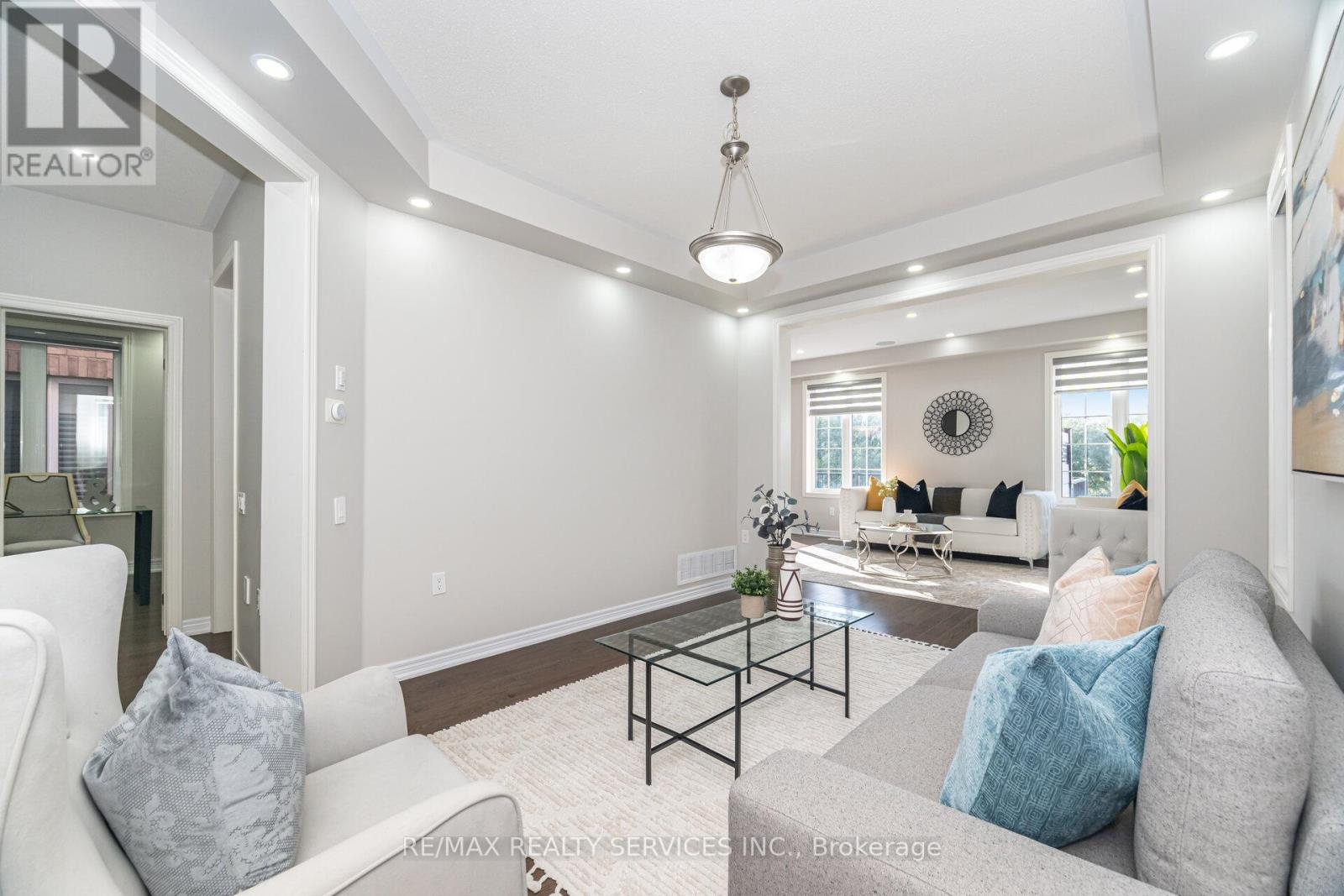 42 Deer Ridge Trail, Caledon, Ontario  L7C 3Z6 - Photo 10 - W12487609