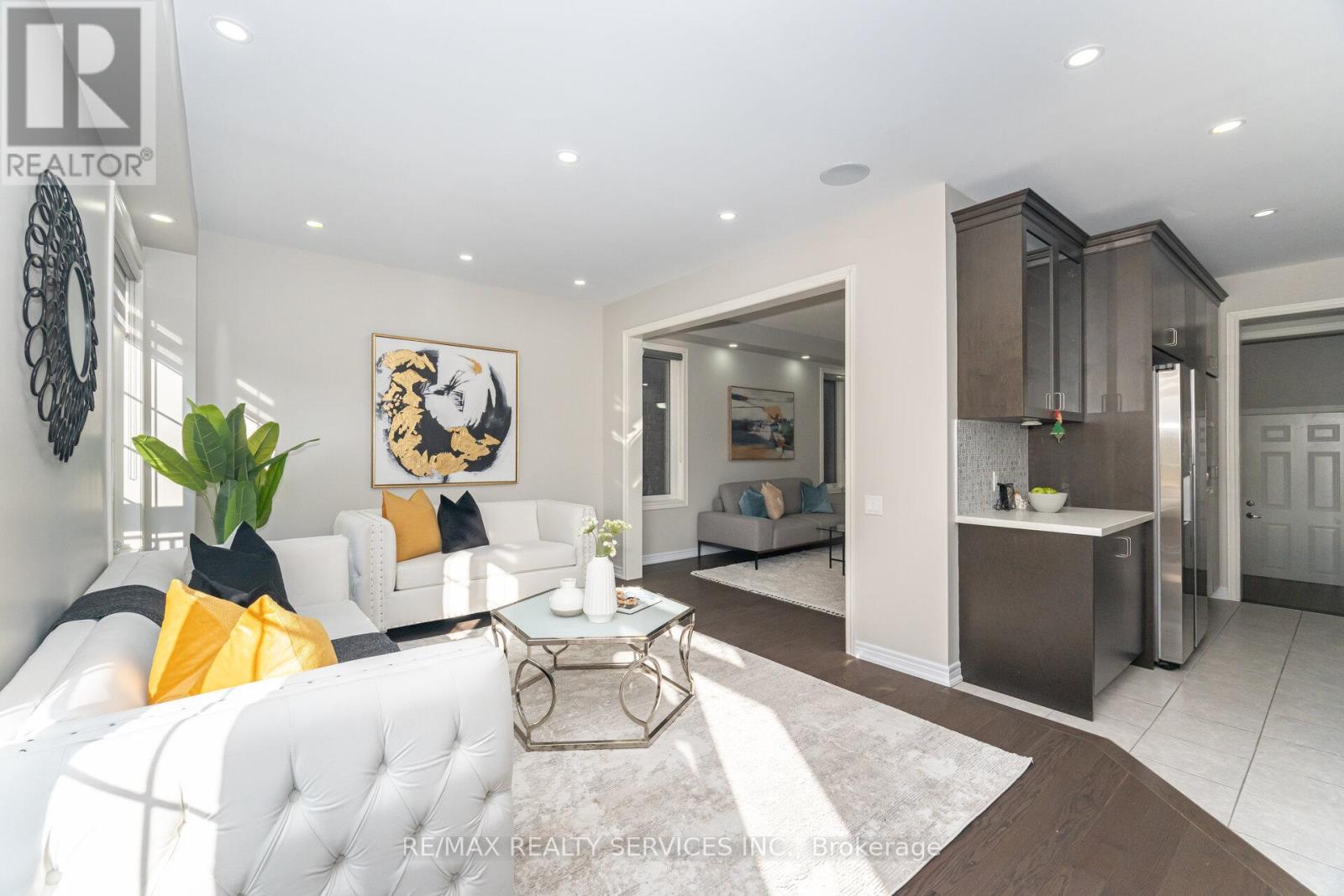 42 Deer Ridge Trail, Caledon, Ontario  L7C 3Z6 - Photo 11 - W12487609