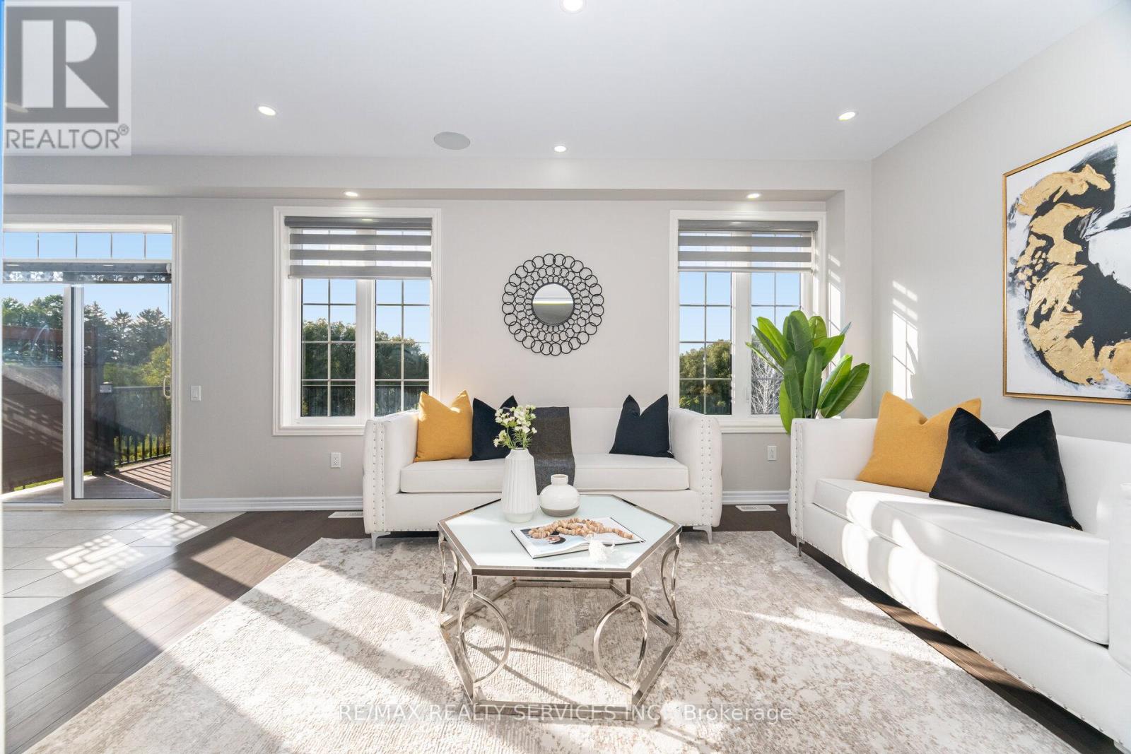 42 Deer Ridge Trail, Caledon, Ontario  L7C 3Z6 - Photo 13 - W12487609