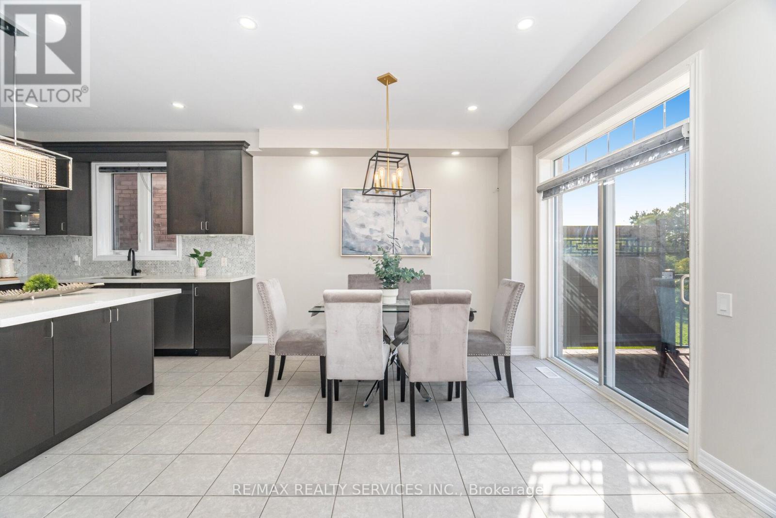 42 Deer Ridge Trail, Caledon, Ontario  L7C 3Z6 - Photo 16 - W12487609