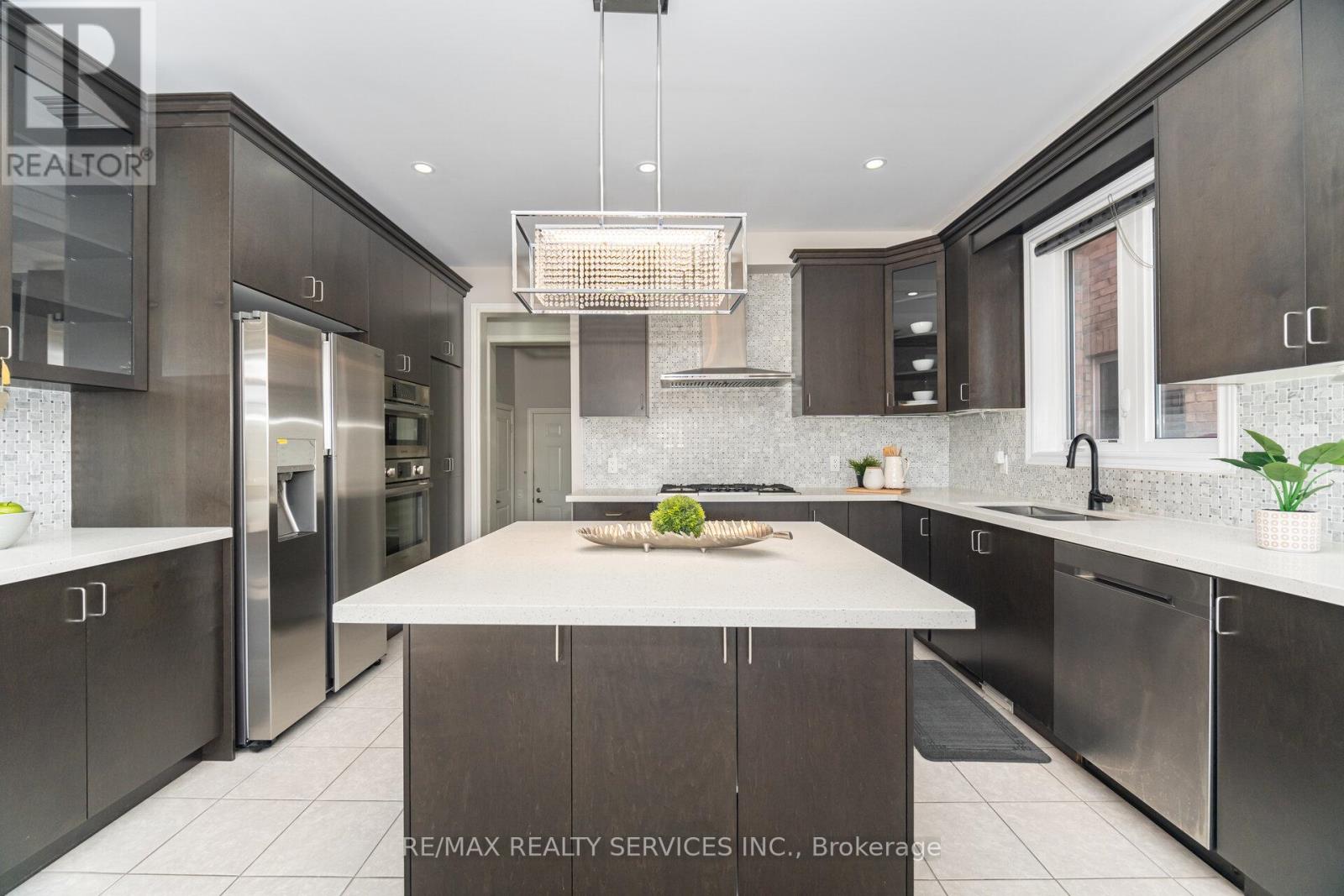 42 Deer Ridge Trail, Caledon, Ontario  L7C 3Z6 - Photo 20 - W12487609