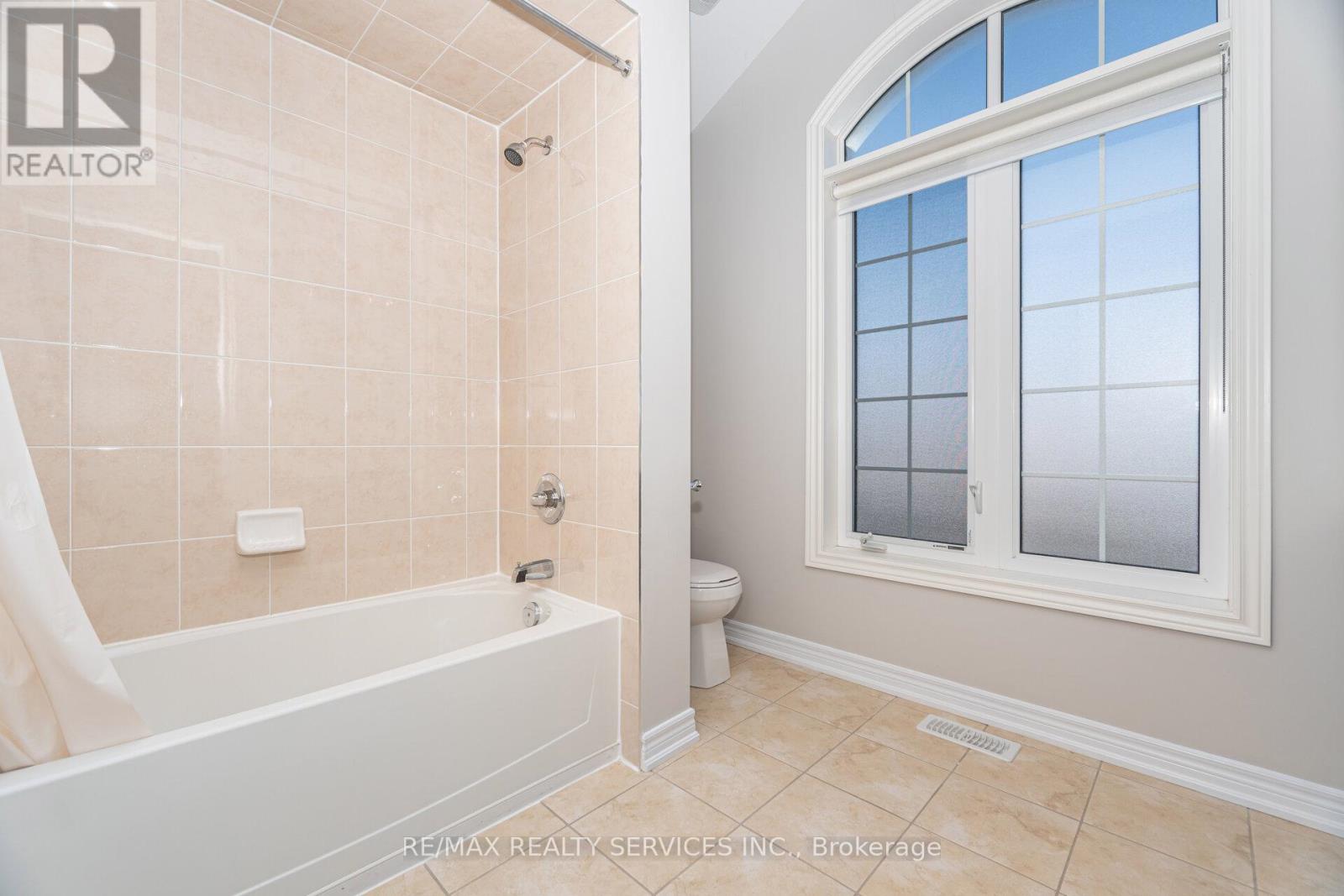 42 Deer Ridge Trail, Caledon, Ontario  L7C 3Z6 - Photo 34 - W12487609