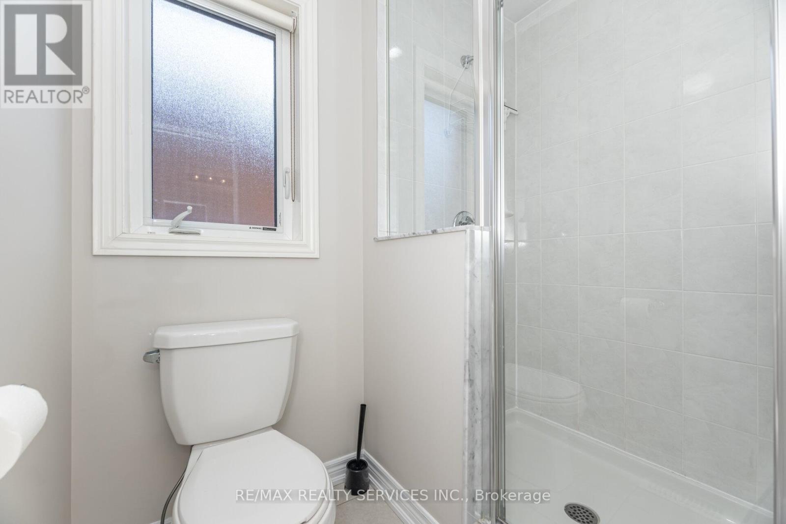 42 Deer Ridge Trail, Caledon, Ontario  L7C 3Z6 - Photo 41 - W12487609