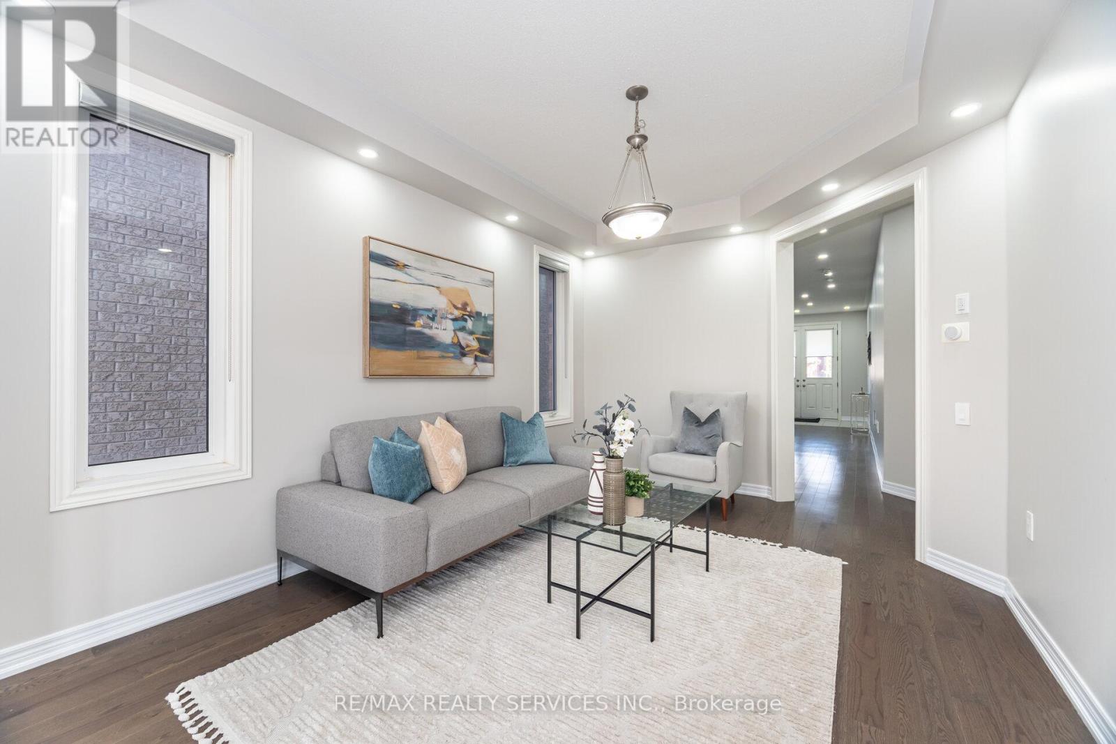 42 Deer Ridge Trail, Caledon, Ontario  L7C 3Z6 - Photo 8 - W12487609