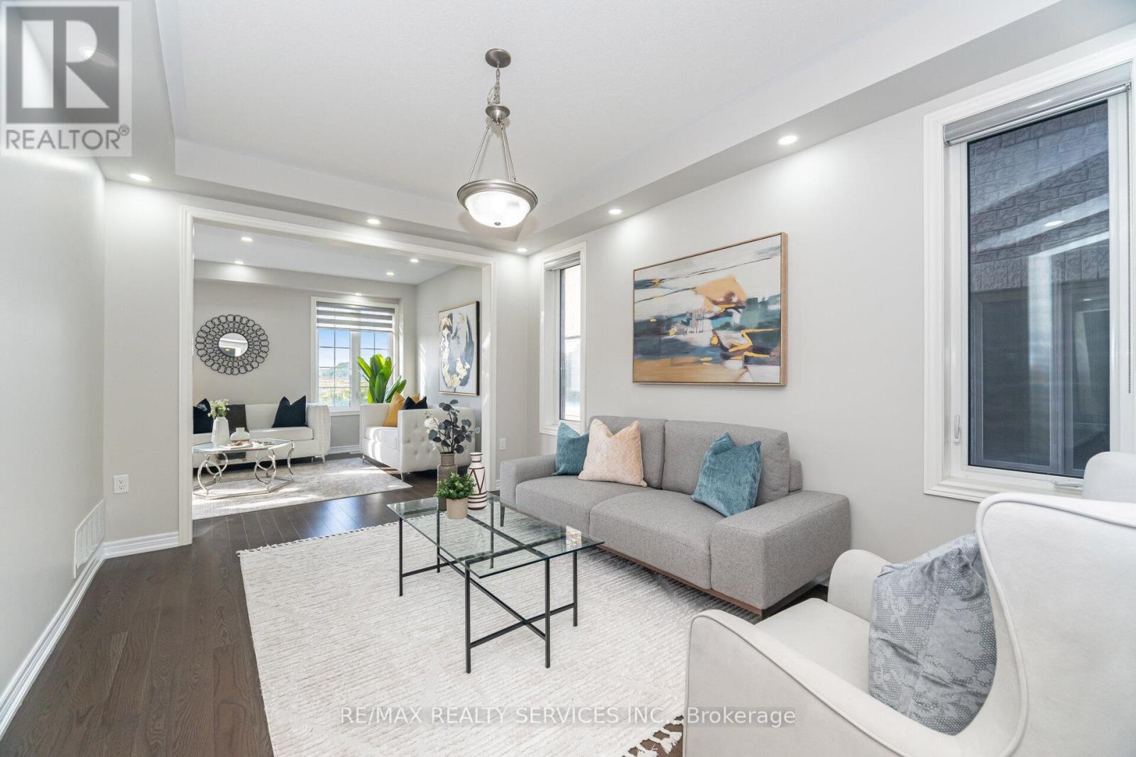 42 Deer Ridge Trail, Caledon, Ontario  L7C 3Z6 - Photo 9 - W12487609