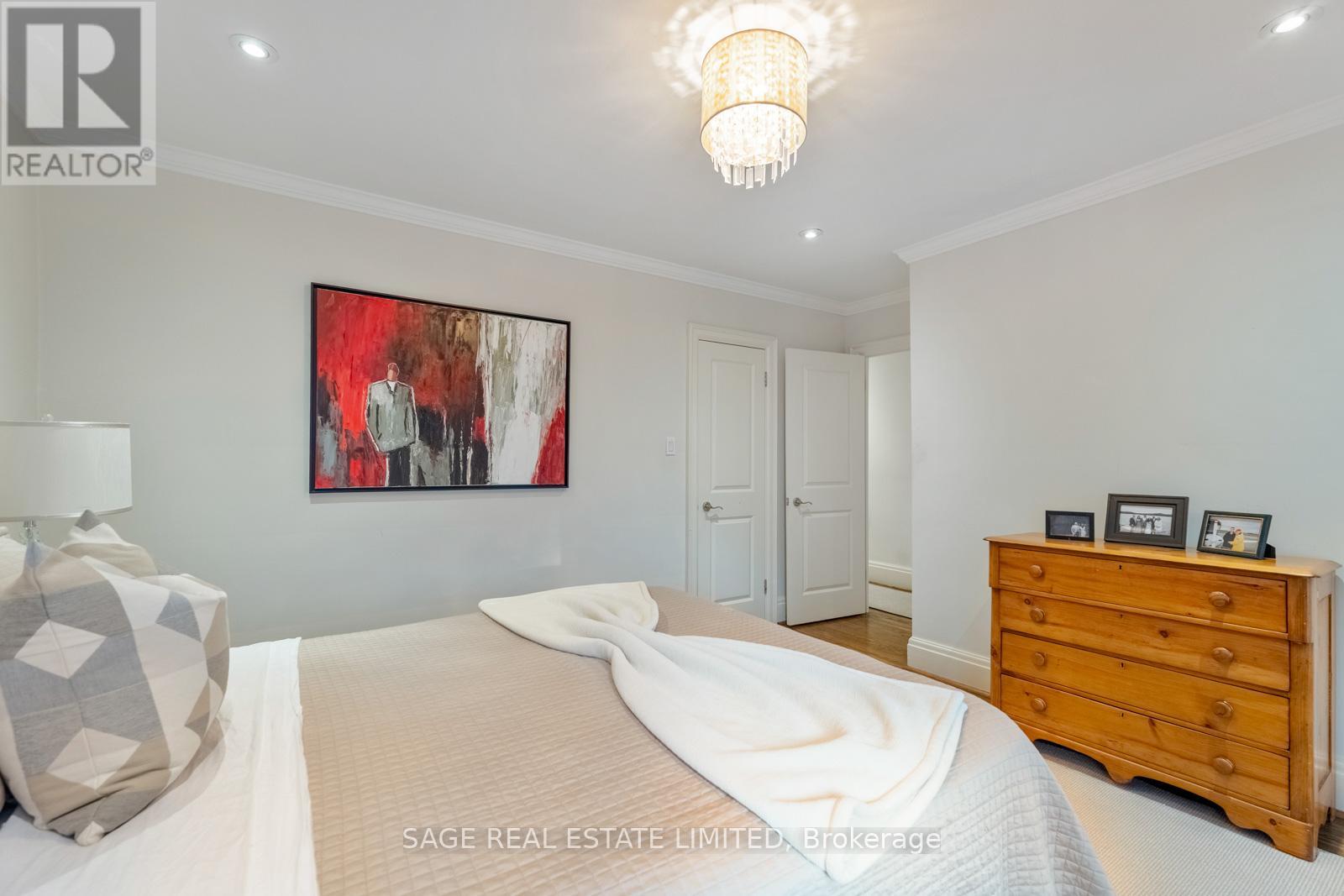 1208 Avenue Road, Toronto, Ontario  M5N 2G4 - Photo 17 - C12487664