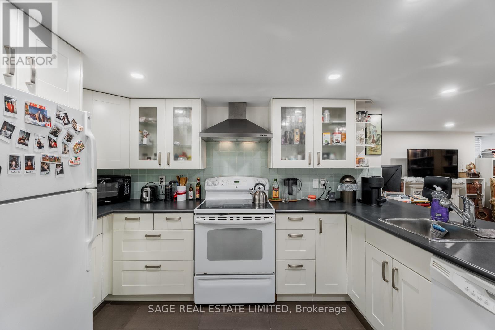 1208 Avenue Road, Toronto, Ontario  M5N 2G4 - Photo 38 - C12487664