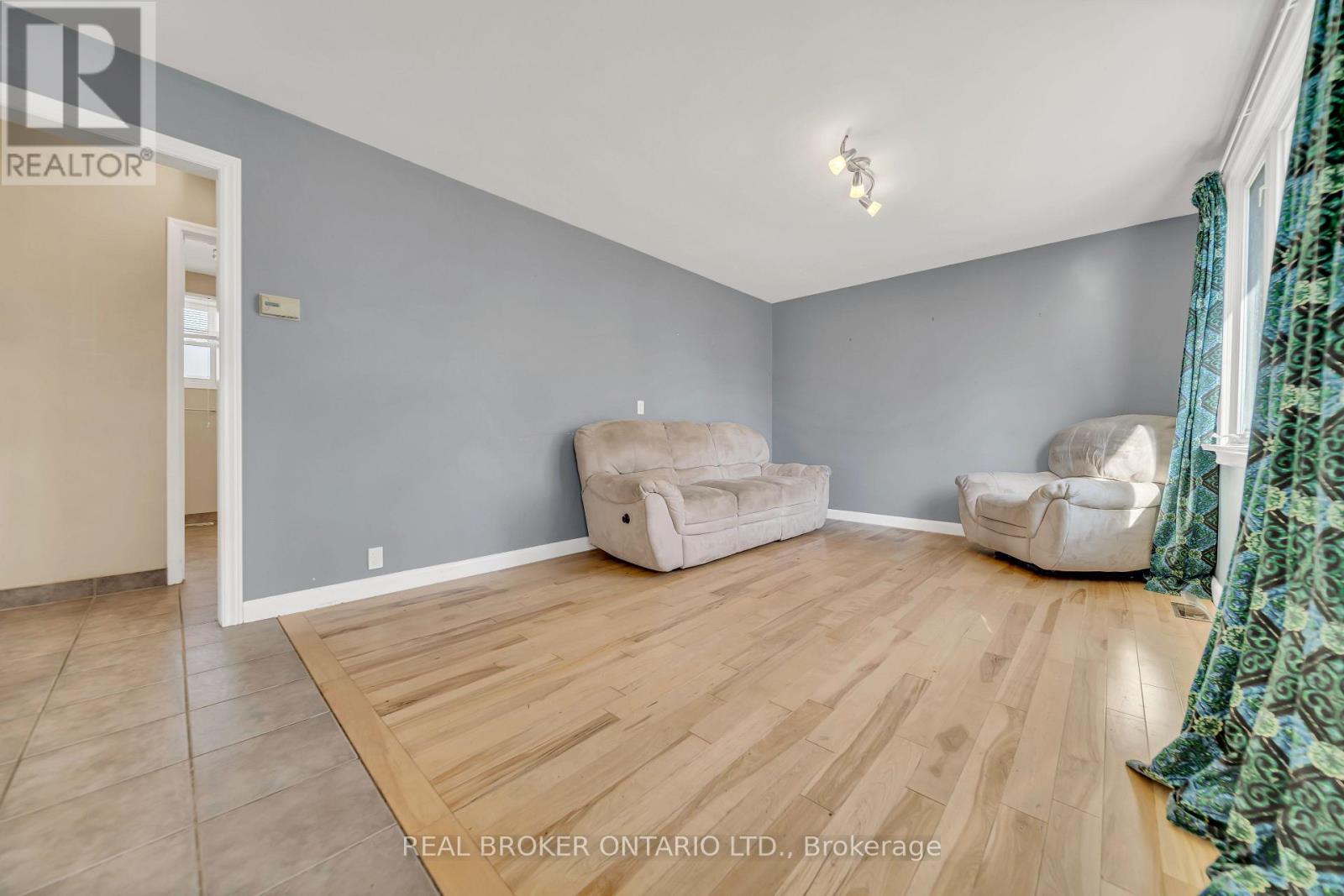 54 Bielby Street, East Luther Grand Valley, Ontario  L9W 5M3 - Photo 5 - X12487488